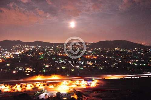 Beacon Hill moon rise on 8 3 2012